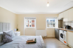Studio in Prime Central London W1